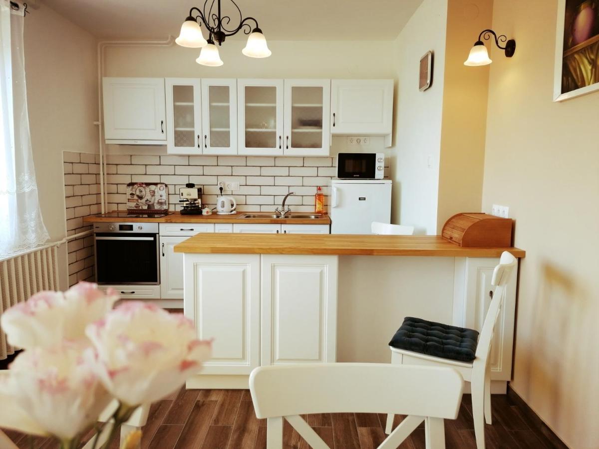 צ'רסגטומאי Elisoria Apartments מראה חיצוני תמונה