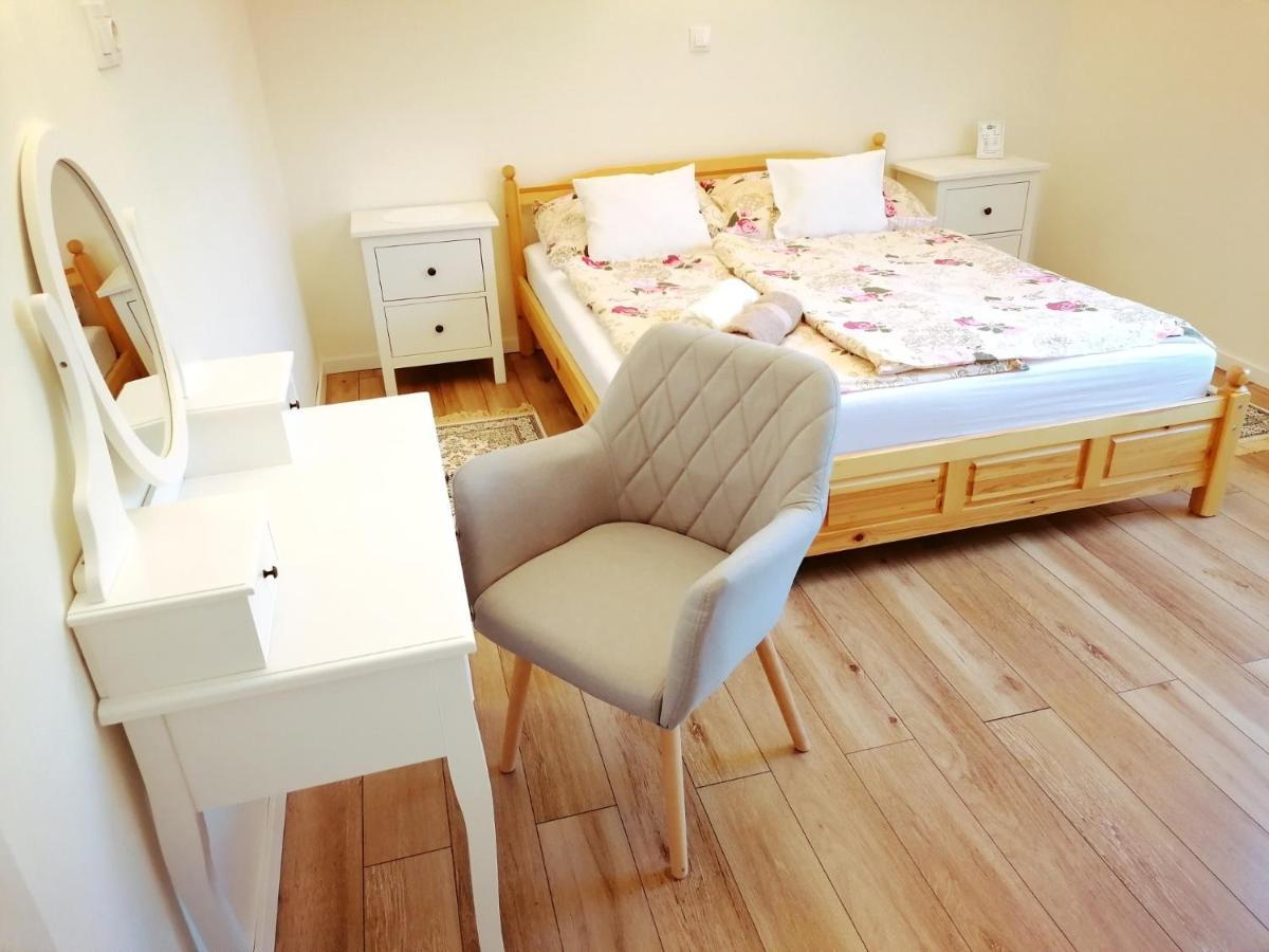 צ'רסגטומאי Elisoria Apartments מראה חיצוני תמונה