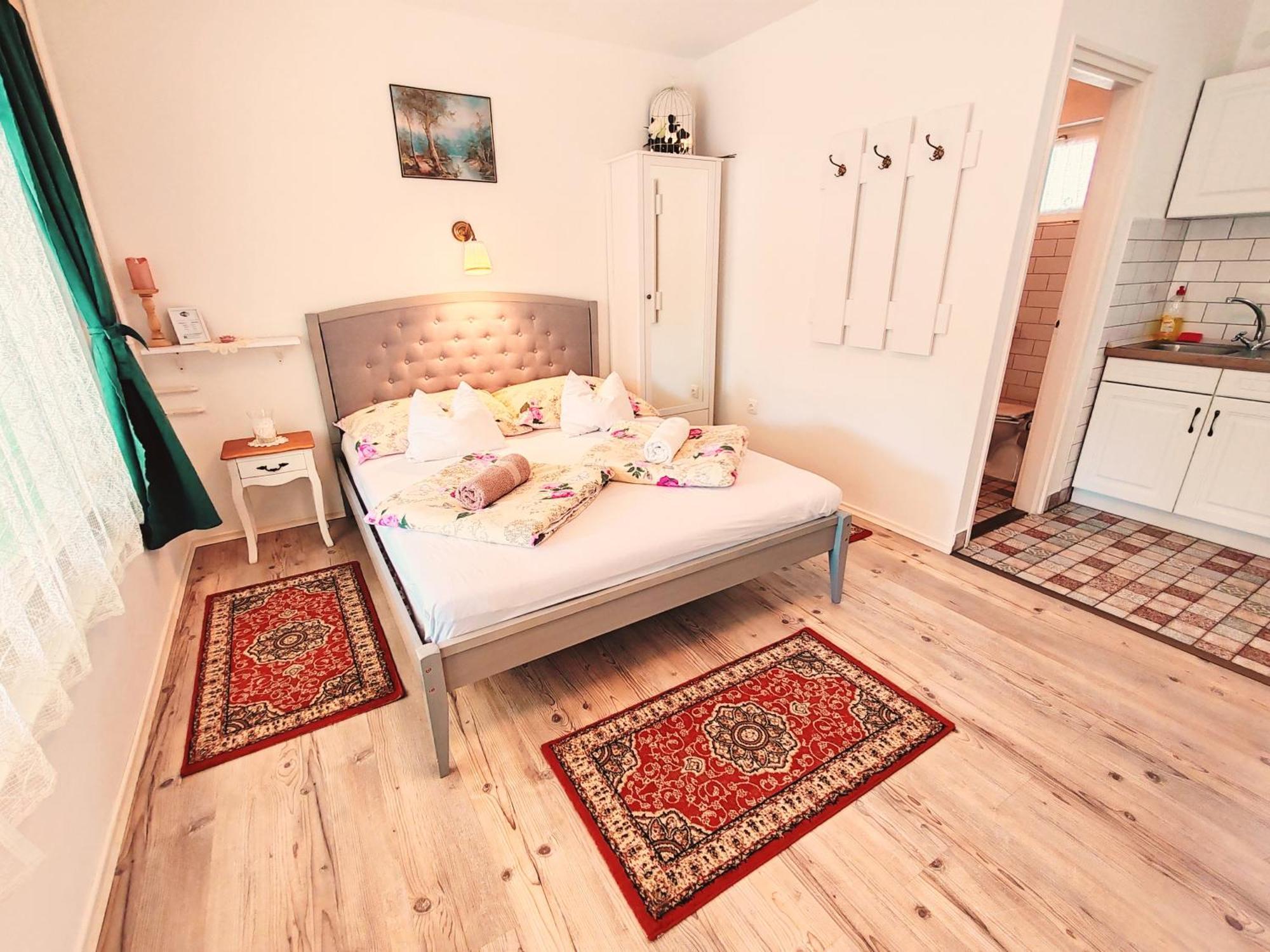 צ'רסגטומאי Elisoria Apartments מראה חיצוני תמונה