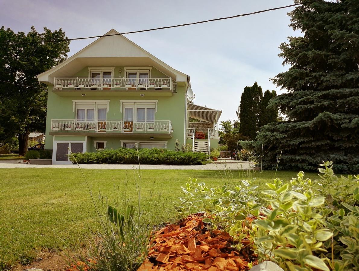 צ'רסגטומאי Elisoria Apartments מראה חיצוני תמונה